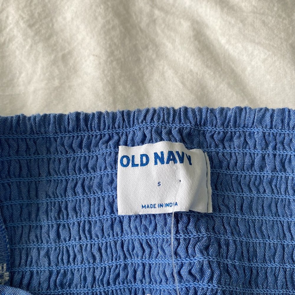 Old Navy | Babydoll Ruffled Top - Picture 4 of 7